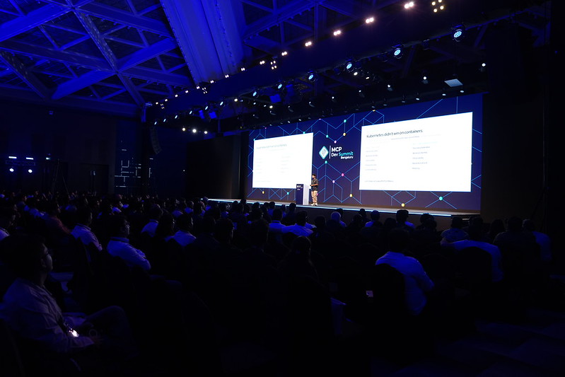 MCP Dev Summit Bengaluru — Hauptsaal während einer Keynote-Session